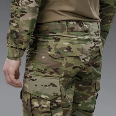 Комплект форми: убакс BattleSkin Regular та тактині штани Battlegear з наколіниками. Колір Мультикам