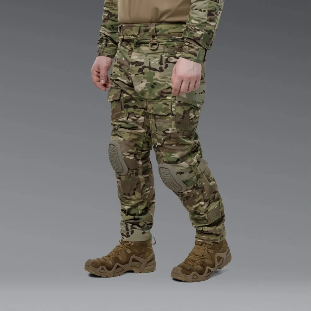 Комплект форми: убакс BattleSkin Regular та тактині штани Battlegear з наколіниками. Колір Мультикам
