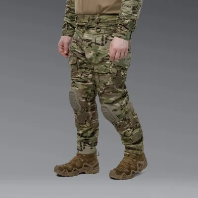 Комплект форми: убакс BattleSkin Regular та тактині штани Battlegear з наколіниками. Колір Мультикам