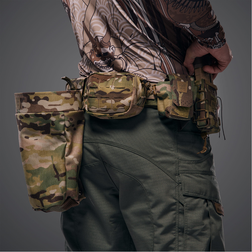Тактичний пояс WROOM Magnetix Battle Belt укомплектований підсумками. Колір Мультикам