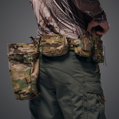 Тактичний пояс WROOM Magnetix Battle Belt укомплектований підсумками. Колір Мультикам