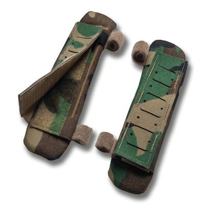 Ulepszony nosiciel płyt GHOST GEN5 V2+ z boczną ochroną balistyczną klasy 2. z plackardem do AK/AR. Kolor Multicam Woodland