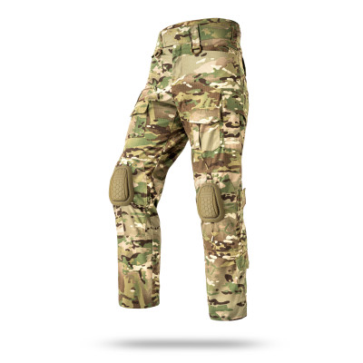 Комплект форми: убакс BattleSkin Regular та тактині штани Battlegear з наколіниками. Колір Мультикам