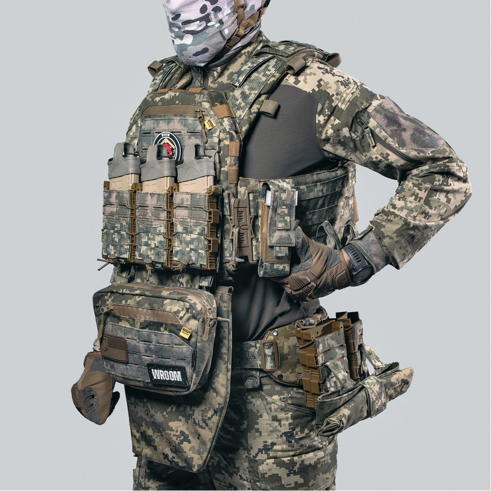 Improved Plate Carrier “Ghost Gen4 V3” with Level 1 ballistic protection, quick-release system + 9 pouches, Pixel color