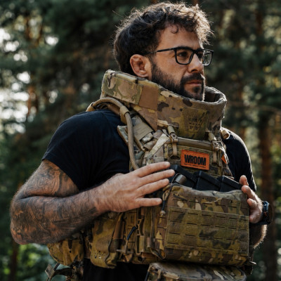 Balistyczna osłona szyi GHOST GEN5 WROOM Universal z ochroną balistyczną 1. klasy zgodnie z normą DSTU. Kolor Multicam Black USA