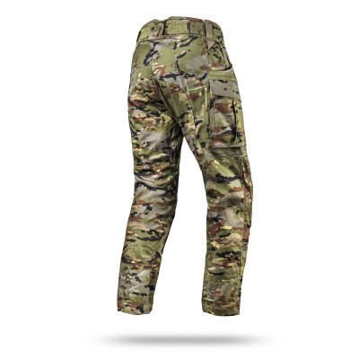 Combat pants Wroom Combator GEN II under concealment knee pads. Color Woodland Spanish.