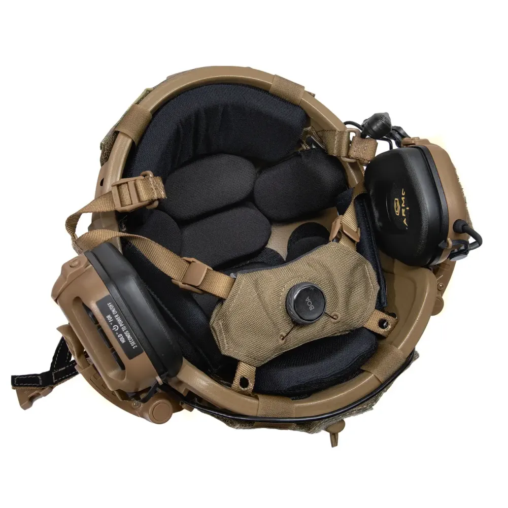Кевларовый шлем ARCH NIJ IIIa, цвет койот с активными наушниками Earmor M32(X) + кавер пиксель