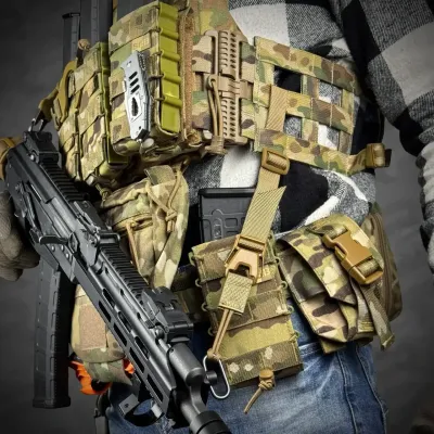 Single-point sling with a mounting kit for a plate carrier, color Coyote